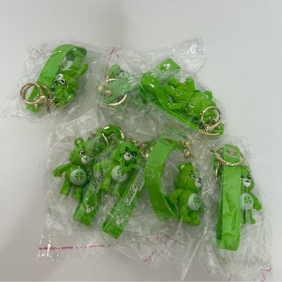 Care Bears Rubber Keychain 6 Different Colors NEW - Picture 13 of 15